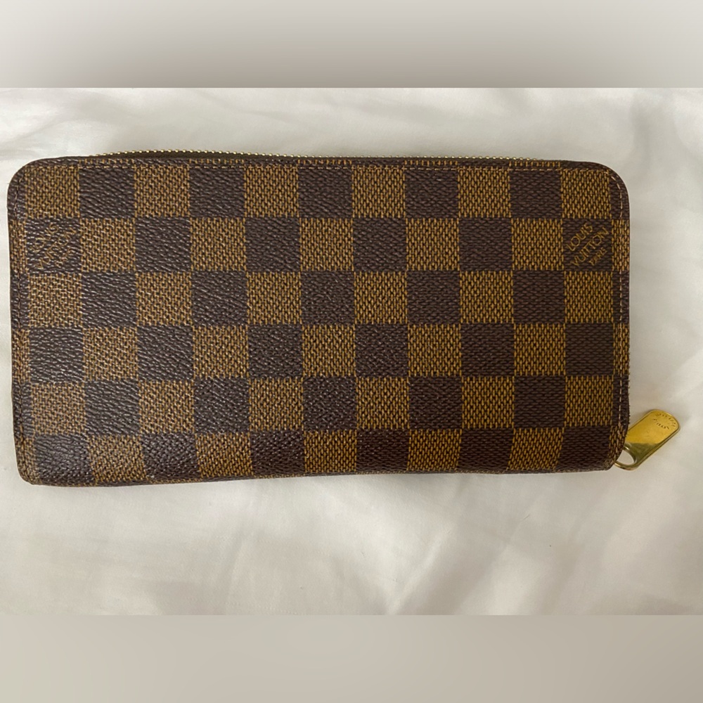 Louis Vuitton Zippy Wallet N41661